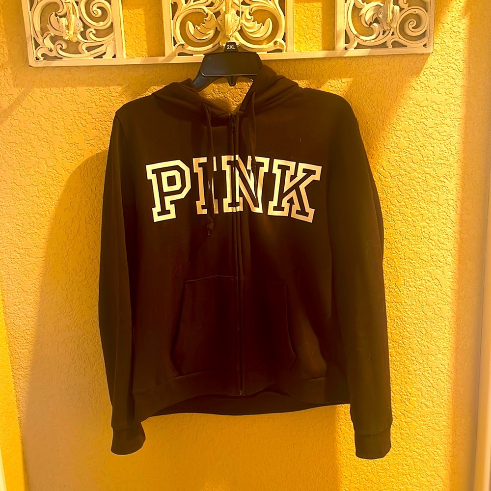 Women’s PINK zip up jacket black. Size XL